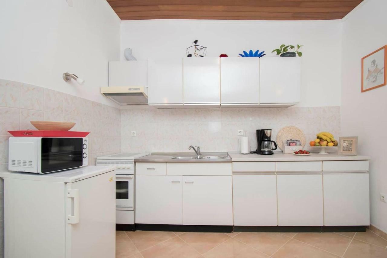 Apartman Miletic Apartamento Makarska Exterior foto